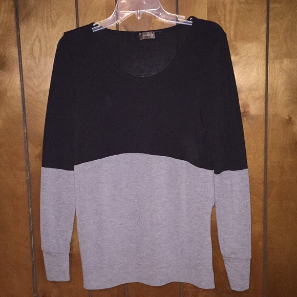 Black and gray color block sweater. - Picture 2 of 5